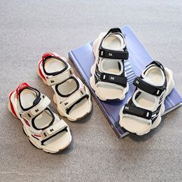 Sandali per bambini versatile giovane corsa in spiaggia che guada non slittamento classico traspirante per bambini estivi ragazze ragazze casual per bambini scarpe