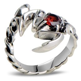 925 Sterling Silver Retro Scorpion king & Scorpio Garnet Open Ring Men Thai Silver Fine Jewelry Gift Finger Ring CH025321 S18101002 2962