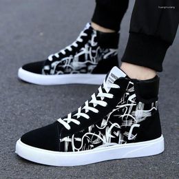 Fitness Shoes Men Casual Vulcanised Winter Sneakers Unisex Fashion Graffiti Light Breathable Couple Sports Walking Jogging Zapatos