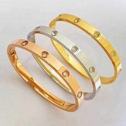 Trendy and fashionable design bracelet Full Bracelet Buckle Nail Diamond 18 with cart original bracelet