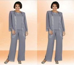 Modest 2019 Grey Chiffon Mother Of The Bride Pant Suits With Long Sleeve Jacket Jewel Neck Column Embroidery Grey Formal Suits Cus7176600