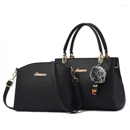 Shoulder Bags Designer 2 Pcs/Set Womens Composite Handbags 2024 Fur Ball Bag Female Crossbody Large Capacity Purse