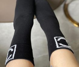 Classic Elastic Cotton Socks Stockings For Women Fashion Designer Autumn Winter Ladies Girls Hosierys streetwear Sports Sock Stock5450298