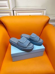 Women Calfskin shoes Sandals Quilted Designer Shoes Platform Flats Low Heel Wedge Diamond Buckle Sandal Slip 0815