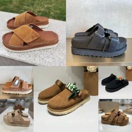 New Designer black Sandals Outdoor Sand beach Rubber Slipper Fashion Casual Heavy-bottomed buckle Sandal leather sports sandals