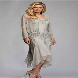 Gorgeous Silver Grey Chiffon Appliques Lace Tea Length Mother Of The Bride Dresses With Jacket Suits Deep V-neck For Weddings 248G