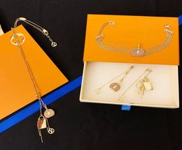Europe America Jewellery Sets Lady Women Brass V Initials Mini Miniature Boite Chapeau Charm Necklace Bracelet Earrings Sets2354436