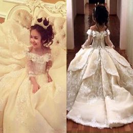 Vintage Lace Appliqued Pageant Dresses With Long Sleeves Ball Gown Flower Girl Dress Off Shoulder Sweep Train Kid First Communion Gowns 2245