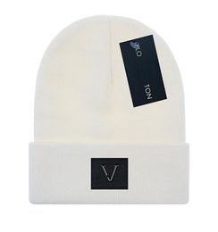 Designer knitted hat wool Beanie with popular L letter winter hats luxury classic wools knitted cap4594133