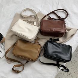 Shoulder Bags Niche Design Simple Handbags 2024 Fall/winter Fashion Messenger Bag Single Armpit Square Width: 25.5cm