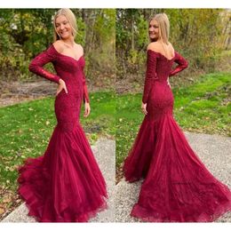 Elegant Lace Mermaid Evening Dresses Sexy Off Shoulder Long Sleeves Sweep Train Applique Formal Mother Dress Prom Party Gowns L40 0510