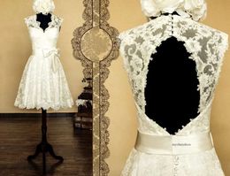 Vintage Short Lace Dresses V-Cut Neckline And Keyhole Open Back Bow Ribbon Bridal Dress Knee Length Simple Wedding Gowns 0510