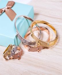 Star with a circular mouth square shield h bracelet set stone accessories whole women personality bracelets women bracelet7824838