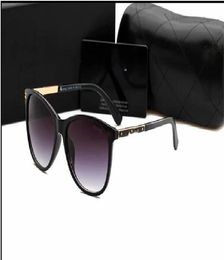 season female designer sunglasses square plate frame big double B letter legs simple fashion style19267652845