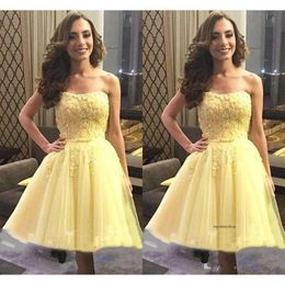 Elegant Homecoming Yellow Graduation Prom Dresses Strapless A Line Tulle Applique Beaded Sequins Pleated Party Dress B74 0510