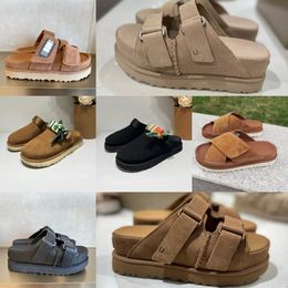 2024 New Fashion grey Sandals Outdoor Sand beach Rubber Slipper Fashion Casual Heavy-bottomed buckle Sandal leather sports