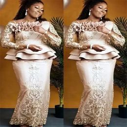 2022 Plus Size Arabic Aso Ebi Champagne Lace Sexy Mother Of Bride Dresses Long Sleeves Sheath Vintage Prom Evening Formal Party Gowns D 240c