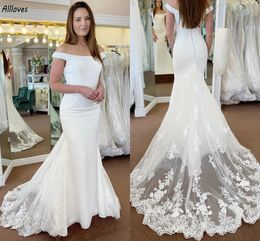 Elegant Off Shoulder Simple Mermaid Wedding Dresses With Lace Appliques Modern White Bridal Gowns Boho Garden Sweep Train Bride Reception Robes de Mariee CL3555