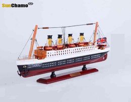 Decorative Objects Figurines 29CM Wooden Titanic Cruise Ship Model Decoration Wood Sailing Boat Craft Creative Living Room Decor A2880406