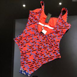 Seksi bikini lüks yaz plajı Avrupa Amerikan üst iç çamaşırı kız set kadın mayo moda baştan çıkarma banyo takım elbise tek parça yular kayış plaj spor yüzme