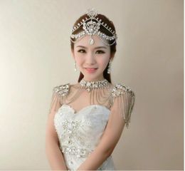 NEW 2019 Bohemain White And Red Wedding Bridal Jewelry Necklace Shoulder Decoration Lace Flower Rhinestone Crystal3926878