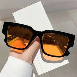 Sunglasses KAMMPT Simple Square 2024 Stylish Vintage Oversized Women Eyewear Trendy Brand Designer Gradient UV400 Shades