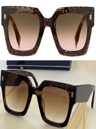 Womens sunglasses 0457 fashion classic plate black white stripes or letter frame simple style women glasses designer top quality c5044211