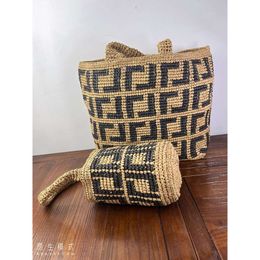 2024 Old Flower New Fashion Crochet Handbag Large Capacity Photography Holiday Shopping Straw Woven Bag 80% factory wholesale