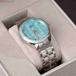 Western Empress Dowagers Watch Broken Ice Blue Female Minority Light Luxury Temperament Fashion Steel Band Womens Couple Quartz