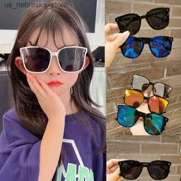 Sunglasses New Boys and Girls Fashion Square for Children Retro UV Protection Classic Childrens Glasses UV400 Q240410