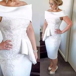 Elegant White Mother of Bridal Dresses Sheath Bateau Off the Shoulder Satin Tea Length Lace Applique Plus Size Wedding Guest Party Gown 310z