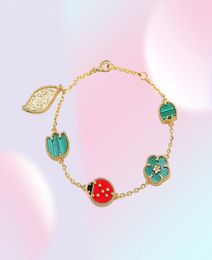 2021 Romatic Women Fashion Shell Lucky Spring Flower Ladybug Fauna Design Luxury Smart Bracelet Wedding Jewelry220Y8706848