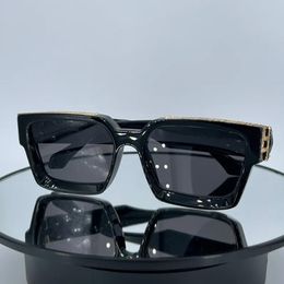 Millionaire Designer Box Sunglasses Full Frame Classic Retro Style Shiny Gold Metal Gradient Lenses Z1165 Womens and Mens Luxury Sunglasses with Original Box