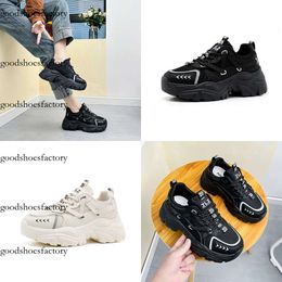 Triple White Casual Fashion Girl Shoes Women Black Designer Woman Flat Trainers Factory Wholesale Retail Original edition