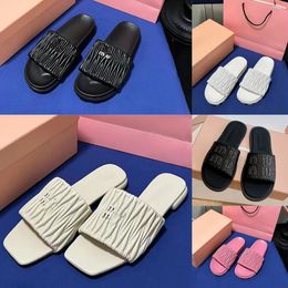 Designer luxury womens Summer Flat Sliders outdoors Rubber Waterproof Black Woven flops slip-on travel beach Rubber black pool sandals size 35-41