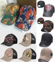 High quality street cap fashion baseball caps man woman sports hat bee strawberry snake tiger animal adjustable ball hats 22 color5136276