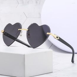 Sunglasses Heart Shaped Rimless For Women Men Elegant Summer Car Driving UV400 Sun Glasses Brand Design Ladies Female Eyewear 213m