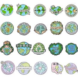 Brooches Green Plants Earth Enamel Brooch Day Caring For The Environment Love Flower Ring Alloy Pins Badge Fashion Women's Gifts