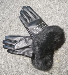 Winter Womens Outdoor Keep Warm Sheepskin Rex Rabbit Fur Velvet Windproof Leather Gloves Fashion Rivet Design9989422