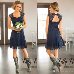 Short Navy Blue Lace Bridesmaid Dresses Capped Sleeves Knee Length Maid of Honor Gowns Country Bridesmaid Dress 190q