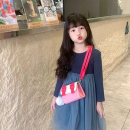 Cambridge with fur ball Colour matching, children's stylish small shoulder fashionable messenger bag, mini autumn/winter girls' bag 78% factory wholesale