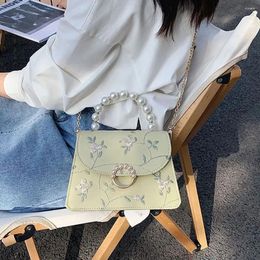 Totes Pearl Chain Crossbody Bag Vintage Lace Floral Embroidery Shoulder Big Capacity PU Leather Flap Handbag Female