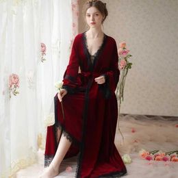 Women's Robe Loose Velour Sleewpear Elegant Retro French Twinset Robe Set Nightgown Velvet Long Kimono Bathrobe Gown Sexy Lace Home Dressing