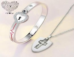 Concentric Lock Bracelet Key Necklace Set for Men And Women Couple Titanium Steel Jewellery Set Fashion Party Jewellery Boys Girls8008162