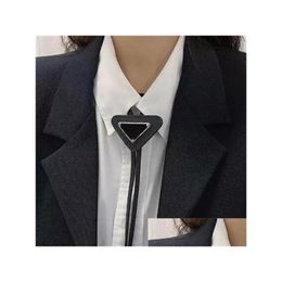 Cravat Top Designer Ties Moda Leather Bow masculino e mulher com letra estampada Pur cor sólida 4 cores gc2461 entrega de gota acce dhljk