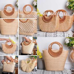 Nordic Female Bags Evening Beach Style Handmade Woven Grass Handbag with High Aesthetic Value a Photography Tool Moon Mobile Phone Bag