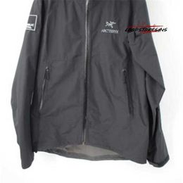 Designer marki haftowane wiosenne kurtki męskie kurtka średniej wielkości hood zetasl z pełnym zamkiem czarnym wodoodpornym nahw