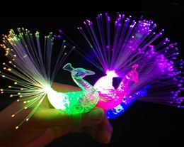 1000Pcs Peacock Finger Light Colorful LED Lightup Rings Party Gadgets Kids Intelligent Toy gifts SN24433899938