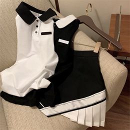 Designer Women Polo Blouse Shorts Luxury Contrast Colour Short Sleeve Tops White Black Shirts Elegant Summer Young Lady Girl Blouse Polos Pleated Shorts Outfits