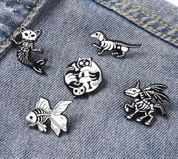 Unicorn Skull Mermaid Fish Dog Brooches European Alloy Animal Series Lapel Pins Women Geometric Punk Bags Clothes Badge Jewellery Ac9843952